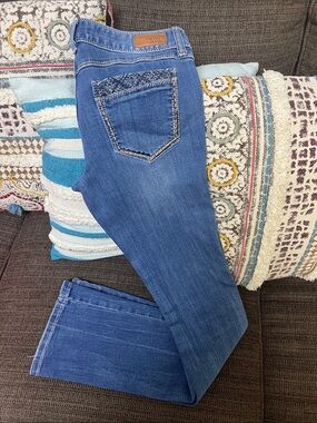 Amethyst Jeans Women's Medium Blue Skinny Stretch Jeans